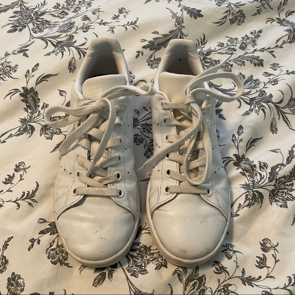 White Stan Smiths